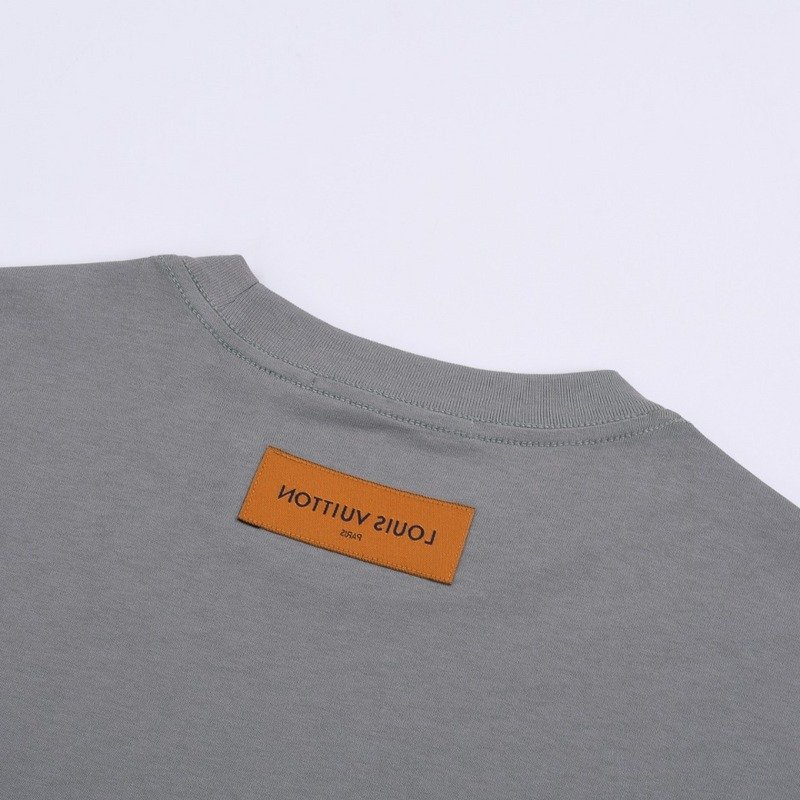 Футболка Louis Vuitton With Purple Emblems "Gray" фото № 2