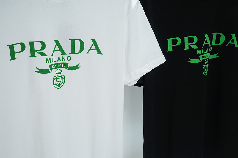 Футболка Prada With Big Green Logo "White" фото № 3