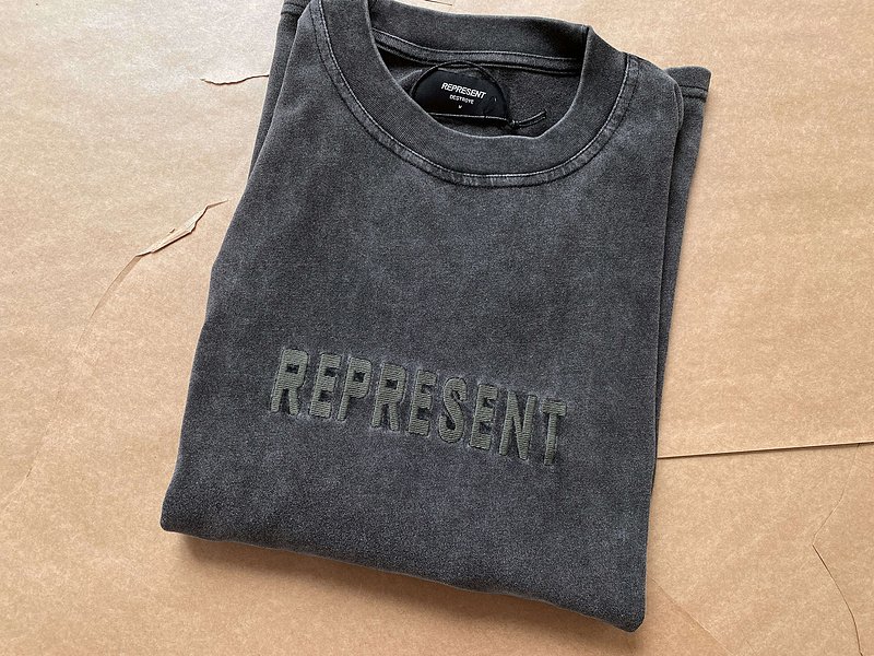 Футболка Represent Cotton - With An Embroidered Logo "Black" фото № 2