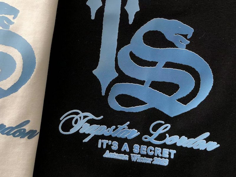 Футболка Trapstar Big Logo Letters under Arch And Star "Black" фото № 5