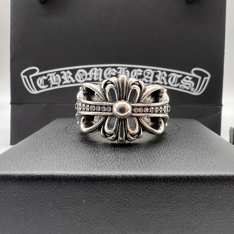 Кольцо Chrome Hearts Open End Of Various Shapes - Bow "Silver" фото № 3