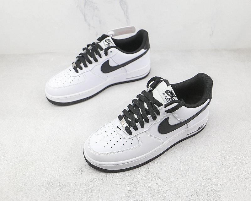 Nike Air Force 1 07 "White/Black" фото № 5