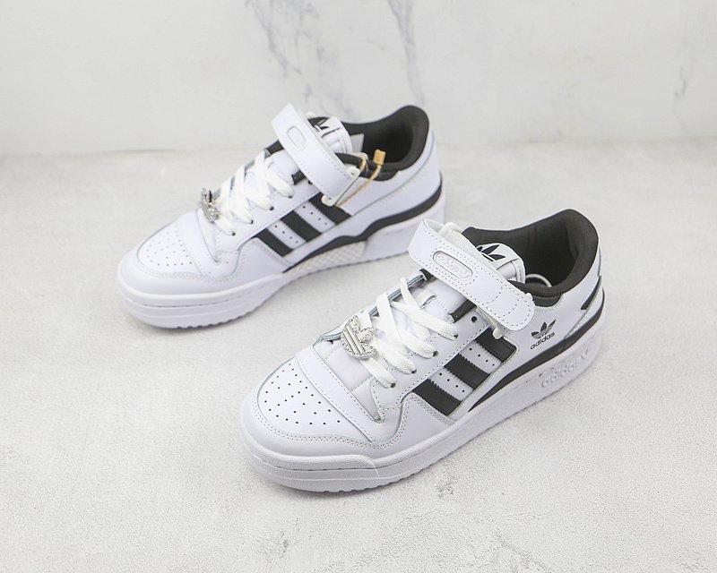 Adidas Forum 84 Low "Black/White" фото № 5