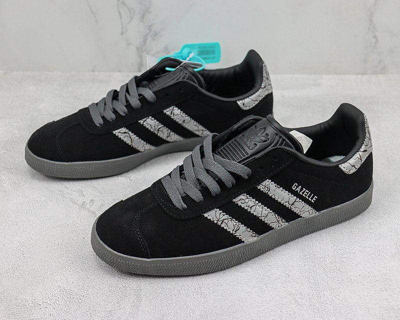 Star Wars x Adidas Gazelle "Darksider" фото № 5