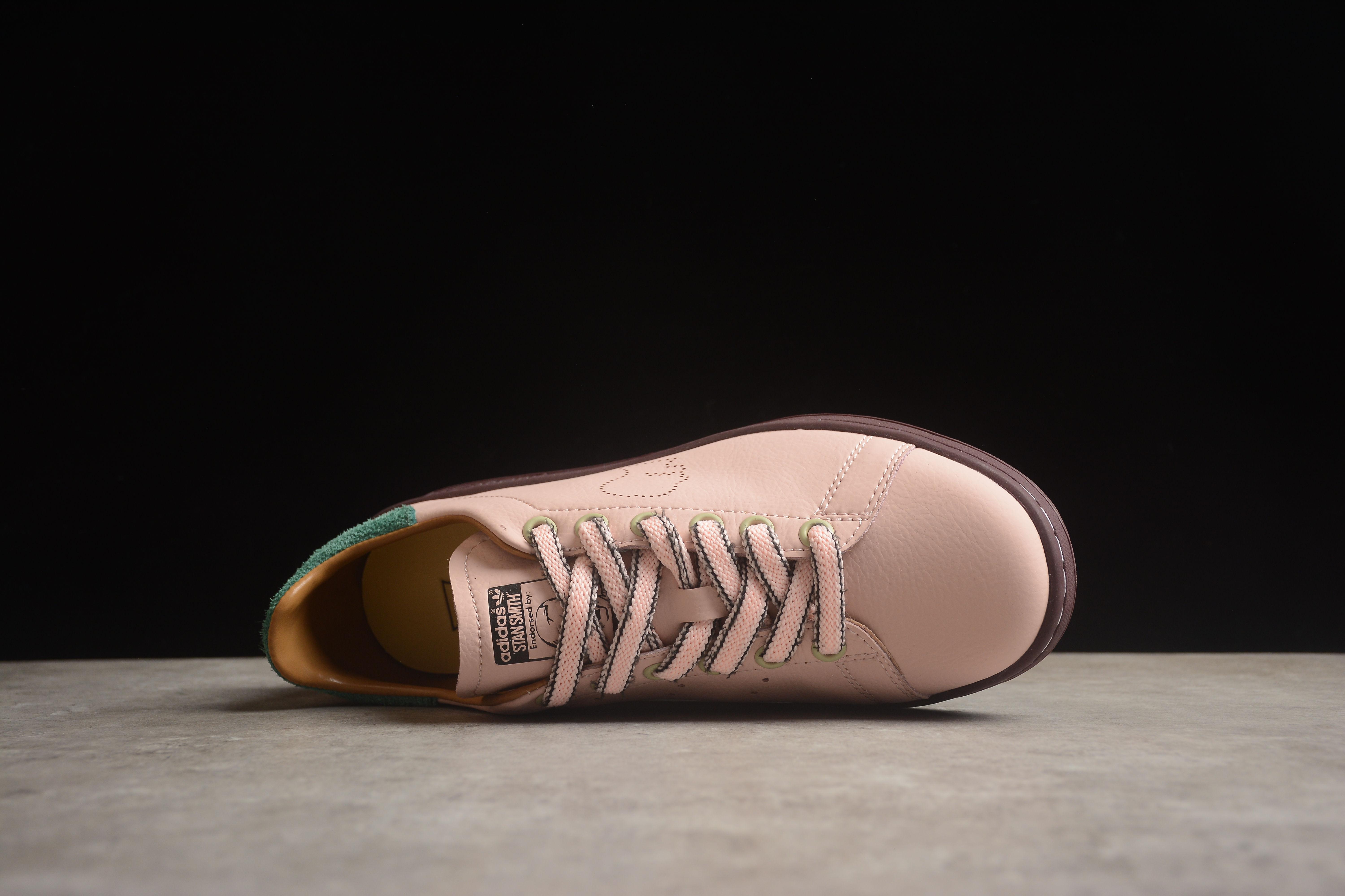 Brain Dead x Adidas Stan Smith "Vapour Pink" фото № 3