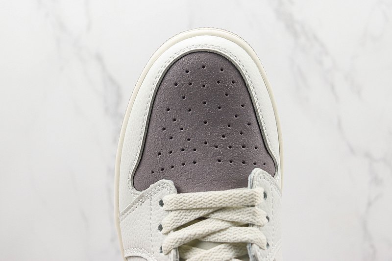 Air Jordan 1 Low OG "Atmosphere Grey" фото № 3