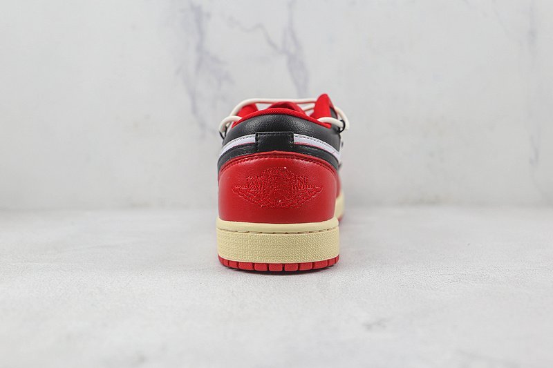 OFF-White x Air Jordan 1 SB Dunk Low "Red/Black" фото № 9