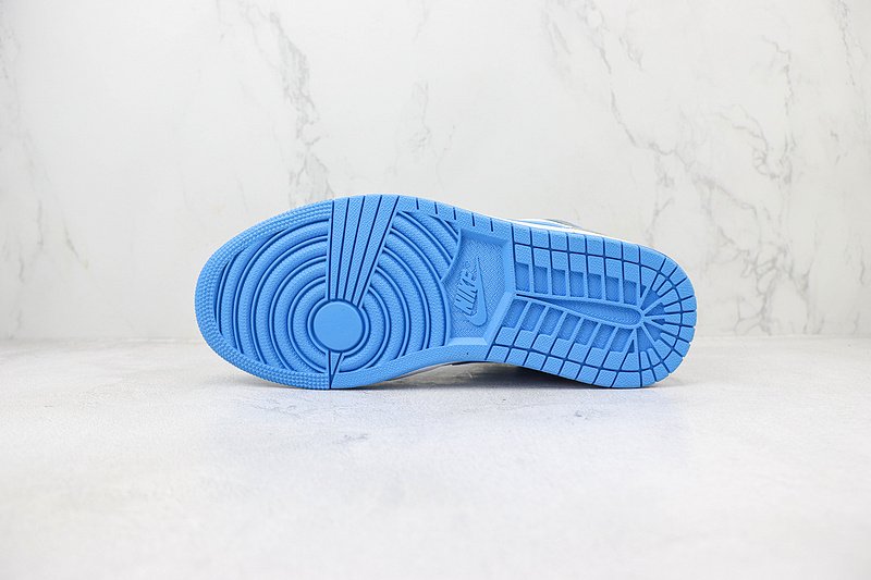 Air Jordan 1 Mid "University Blue/Light Smoke Grey" фото № 8