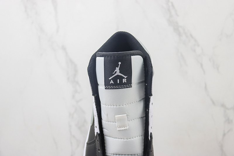 Air Jordan 1 Mid "White Shadow" фото № 5