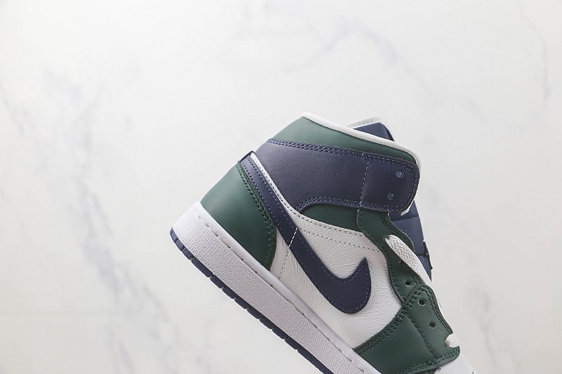 Air Jordan 1 Mid SE "Noble Green" фото № 4