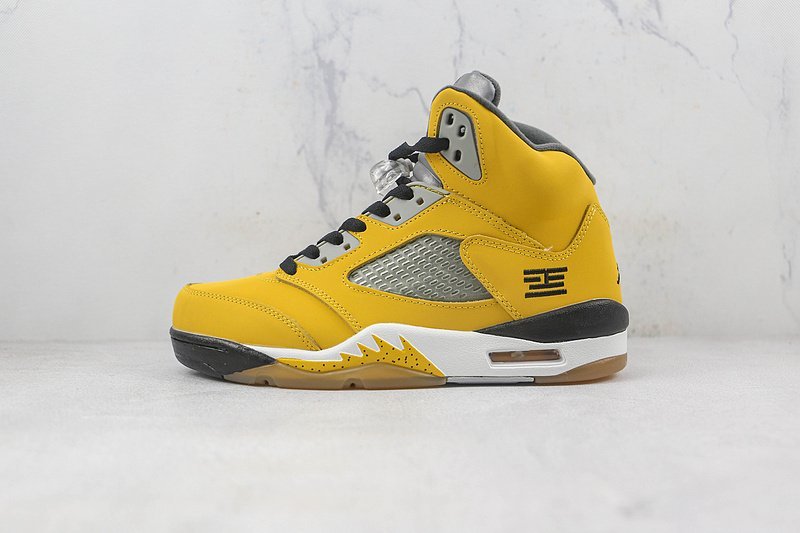 Air Jordan 5 Retro SP "Michigan" фото № 2