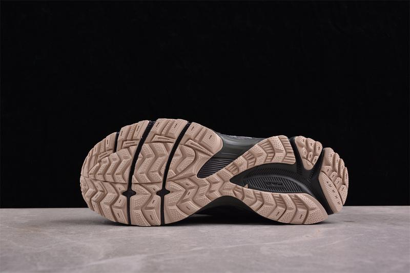 Asics Gel-Kahana 8 "Black/Grey/Beige/Green" фото № 4