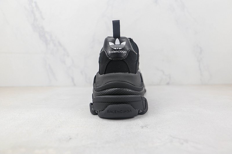 Balenciaga Triple S "Black/White" фото № 9
