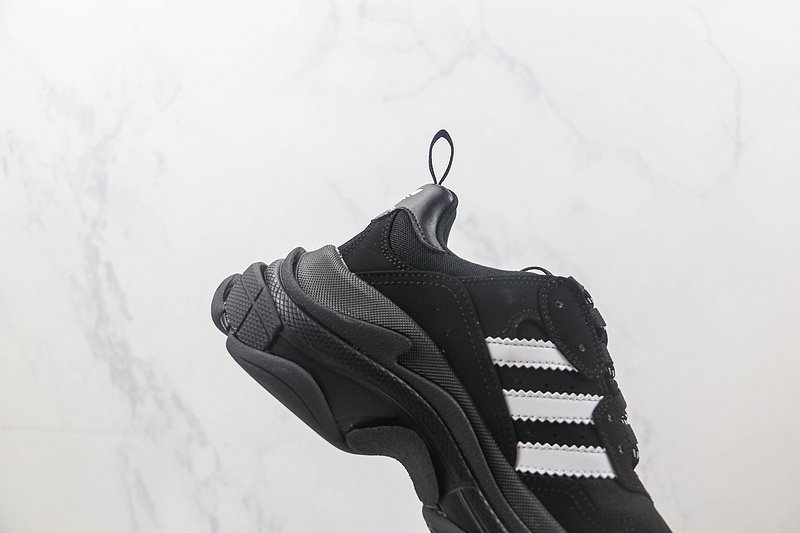 Balenciaga Triple S "Black/White" фото № 4