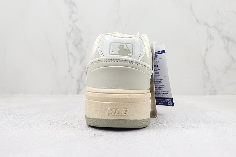 New York Yankees x MLB Chunky Liner Low "White/Grey" фото № 9