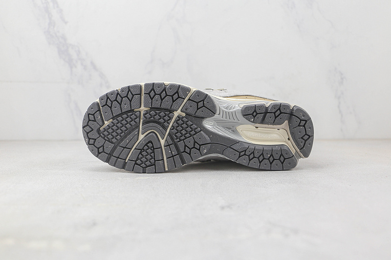 New Balance 2002R "Rain Cloud/Angora" фото № 8