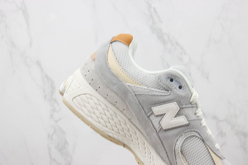 New Balance 2002R "Concrete Grey/Cream White" фото № 3