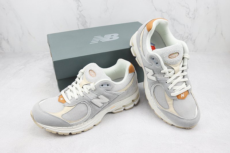 New Balance 2002R "Concrete Grey/Cream White" фото № 7