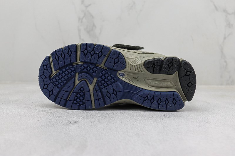 New Balance 2002R Hook & Loop Little "Grey Natural Indigo" фото № 8