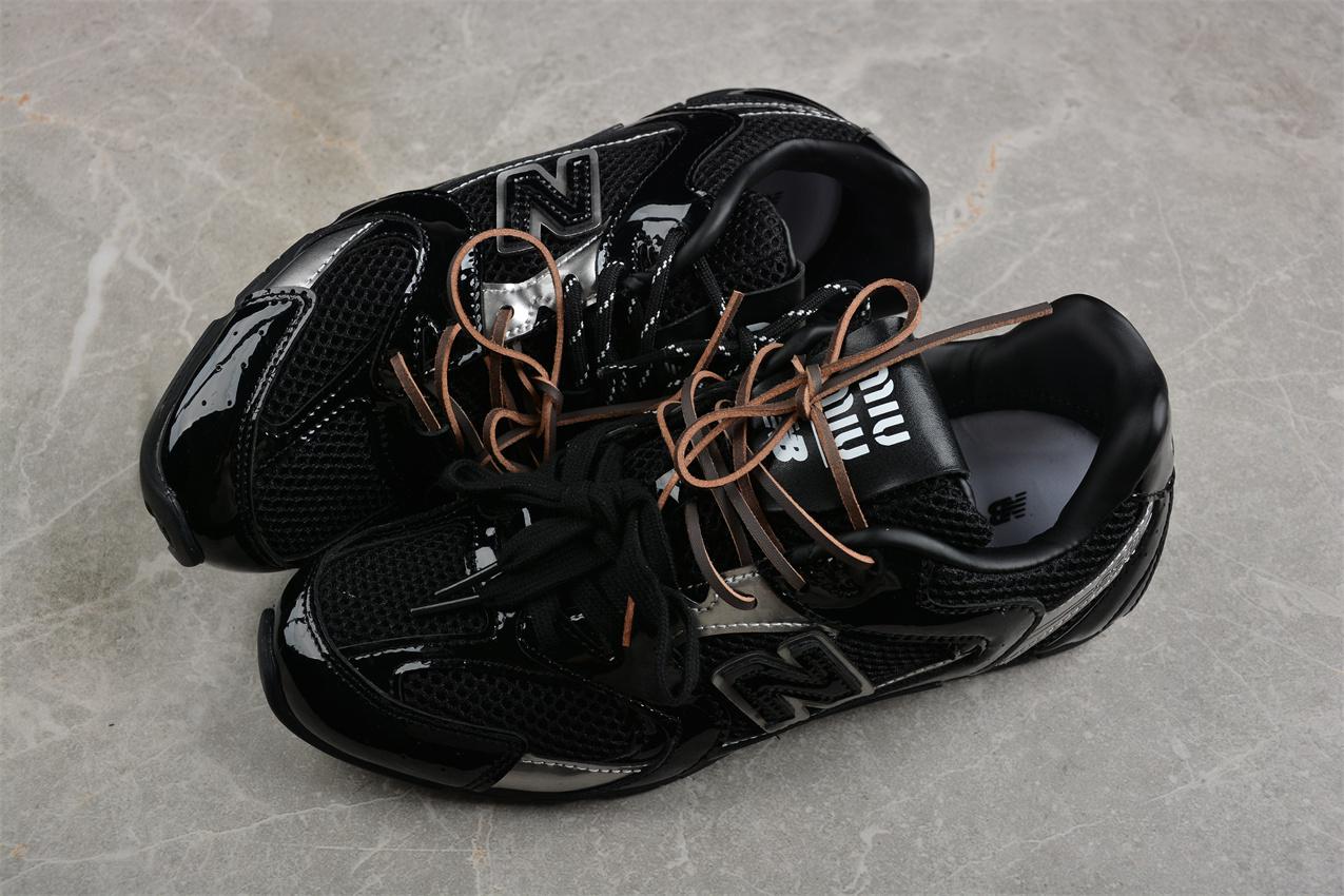 Miu Miu X New Balance 530 "Black/Grey" фото № 6