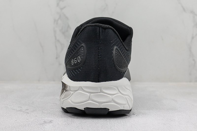 New Balance Fresh Foam 860v13 “Black/White” фото № 8