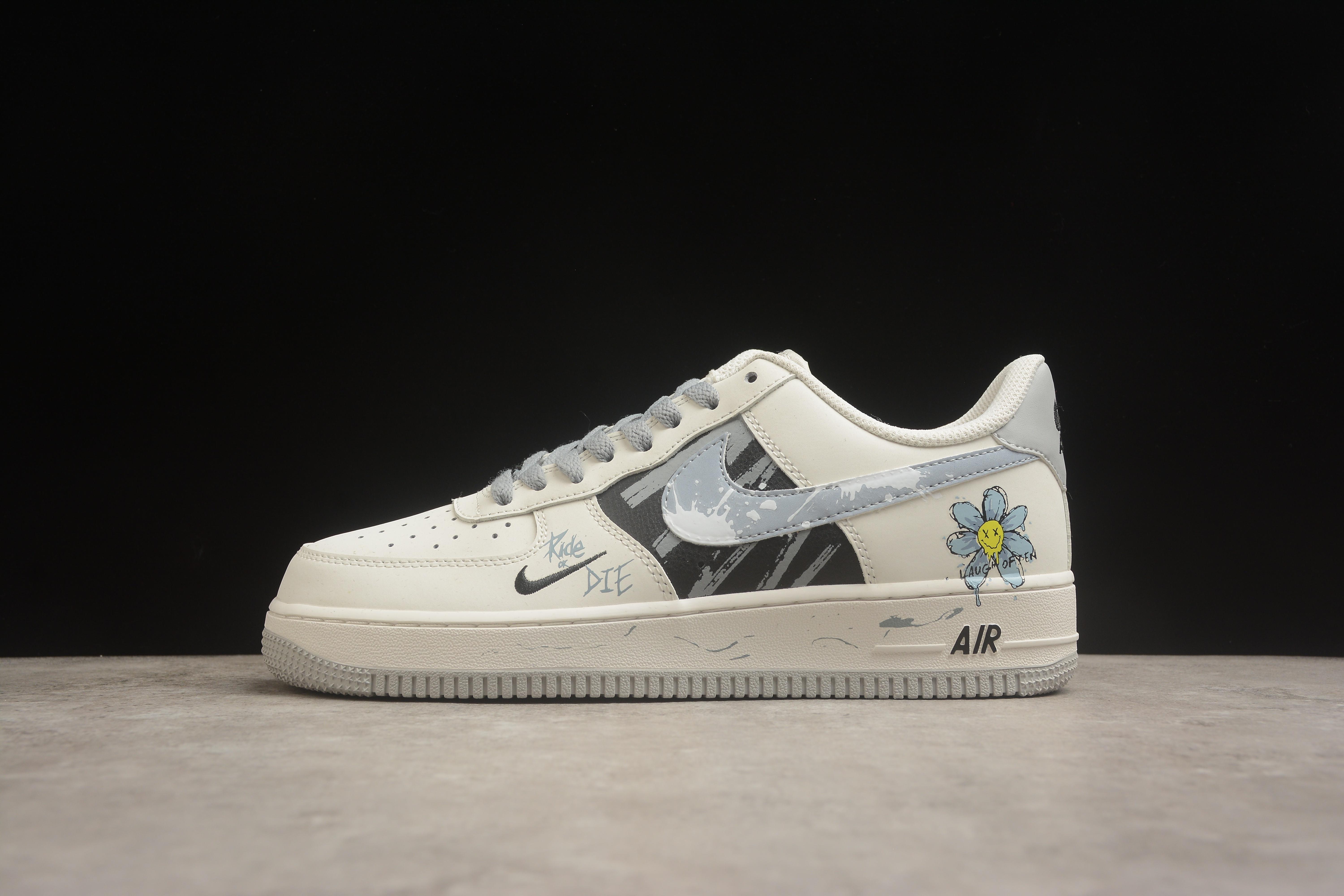 Nike Air Force 1 Low "Little Blue Flower" фото № 2