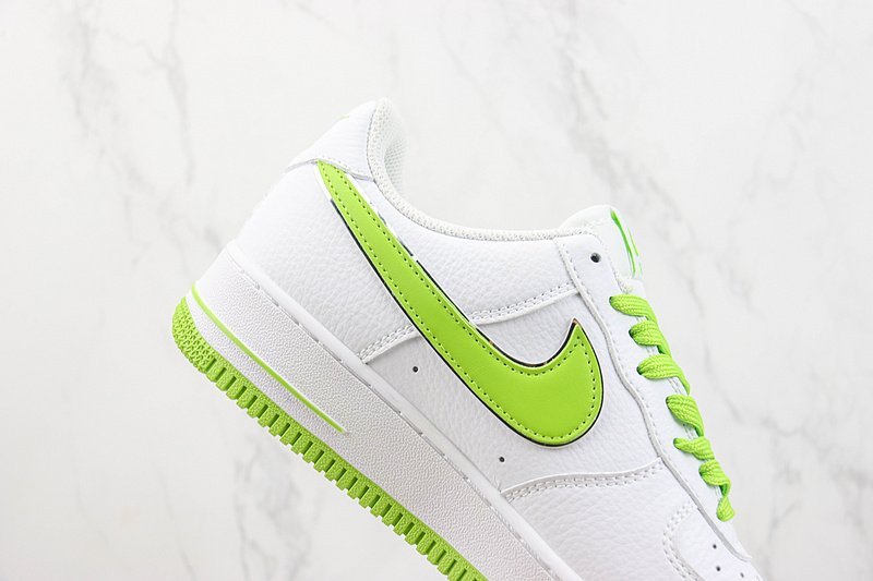 Stussy x Nike Air Force 1 Low "Neon Green/Mini-Swoosh" фото № 3