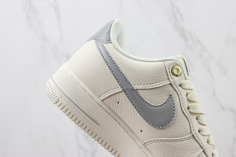 Nike Air Force 1 Low "NAI-KE Silver" фото № 3