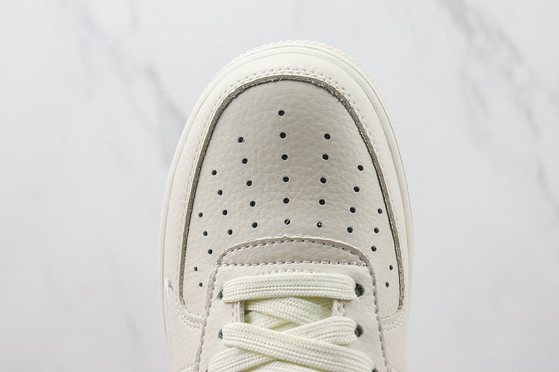 Nike Air Force 1 Low "NAI-KE Silver" фото № 4