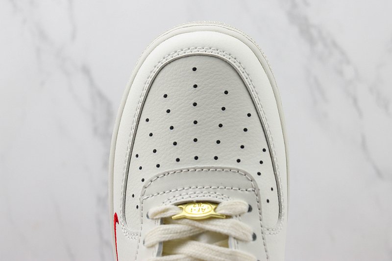 Nike Air Force 1 Low "White/Red/Mini-Swoosh" фото № 4