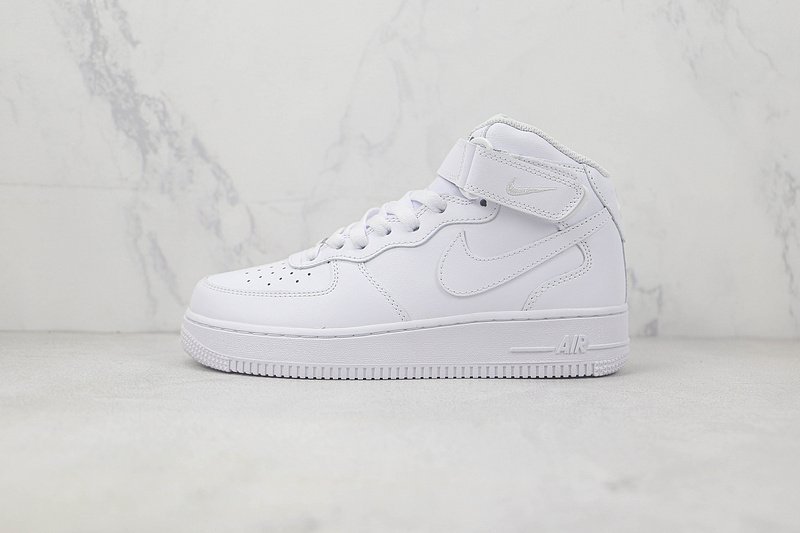 Nike Air Force 1 High "Triple White" фото № 2