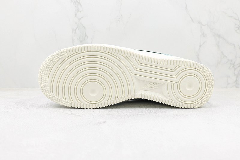 Nike Air Force 1 Low "Neon" фото № 8