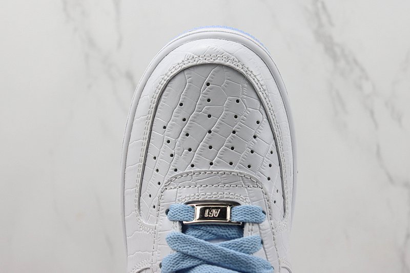LaDainian Tomlinson x Nike Air Force 1 Low "1 World" фото № 4