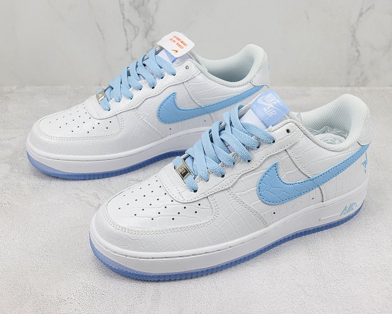 LaDainian Tomlinson x Nike Air Force 1 Low "1 World" фото № 5