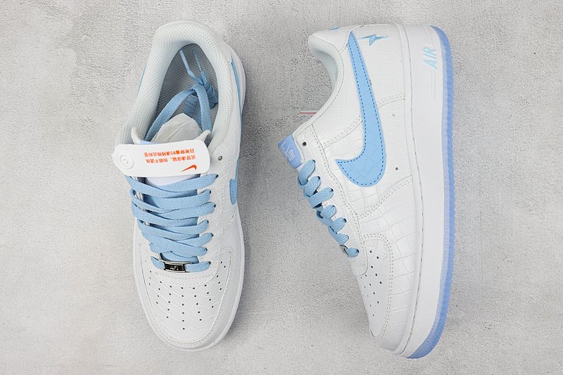 LaDainian Tomlinson x Nike Air Force 1 Low "1 World" фото № 7