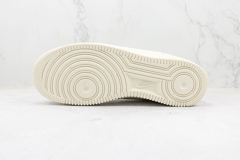 Bape x Air Force 1 Low "Black/Yellow Camo" фото № 8