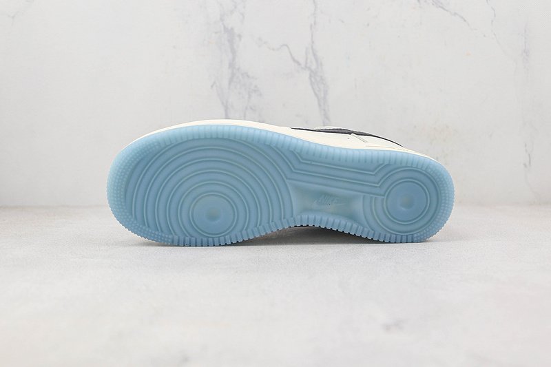 Nike Air Force 1 Low "Black Dove Joint" фото № 8