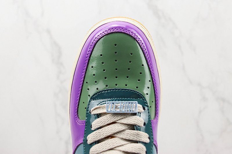 Undefeated x Nike Air Force 1 Low "Wild Berry/Purple/Blue/Purple" фото № 4