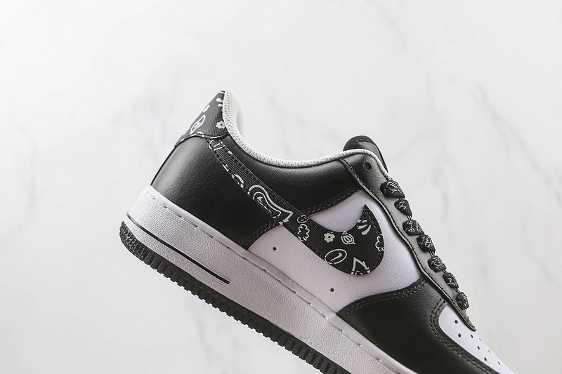 Nike Air Force 1 Low "Black Paisley" фото № 3