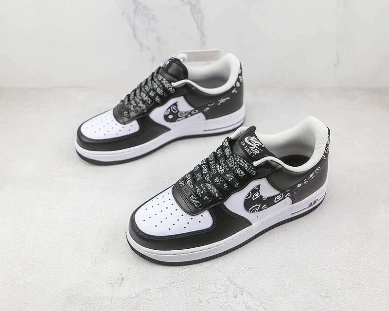 Nike Air Force 1 Low "Black Paisley" фото № 5