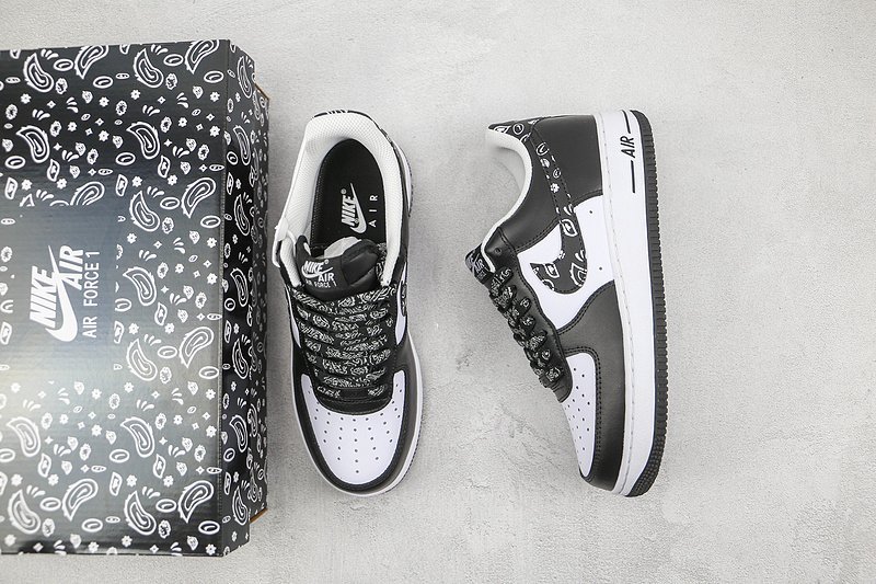 Nike Air Force 1 Low "Black Paisley" фото № 6
