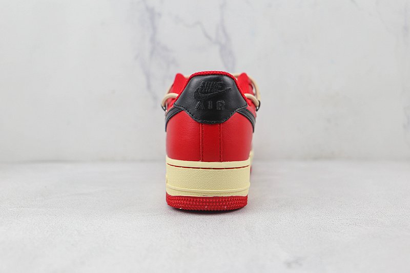 Nike Air Force 1 07 Low "University Red/White" фото № 9