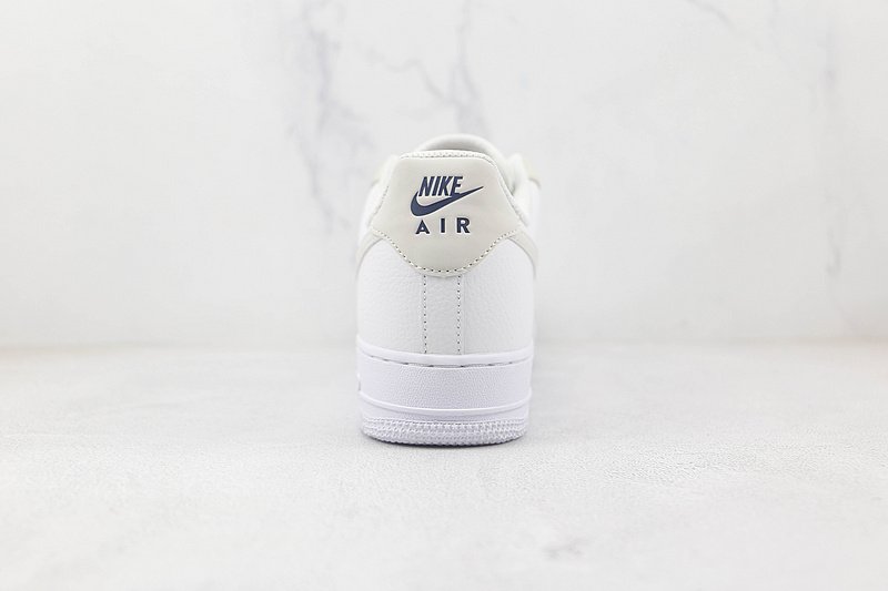 Nike Air Force 1 07 Low "White/Light Grey" фото № 9
