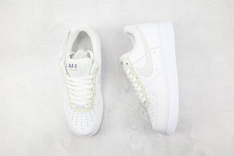 Nike Air Force 1 07 Low "White/Light Grey" фото № 7