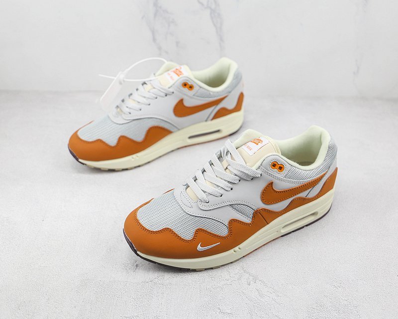Patta x Nike Air Max 1 "Orange Monarch" фото № 5