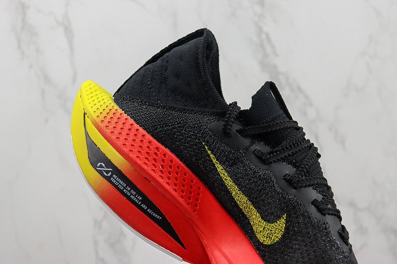 Nike Air Zoom Alphafly Next 2 "Black/Coral" фото № 4