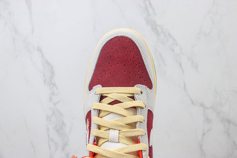 Nike Dunk Low "Dragon 2024/Grey" фото № 4