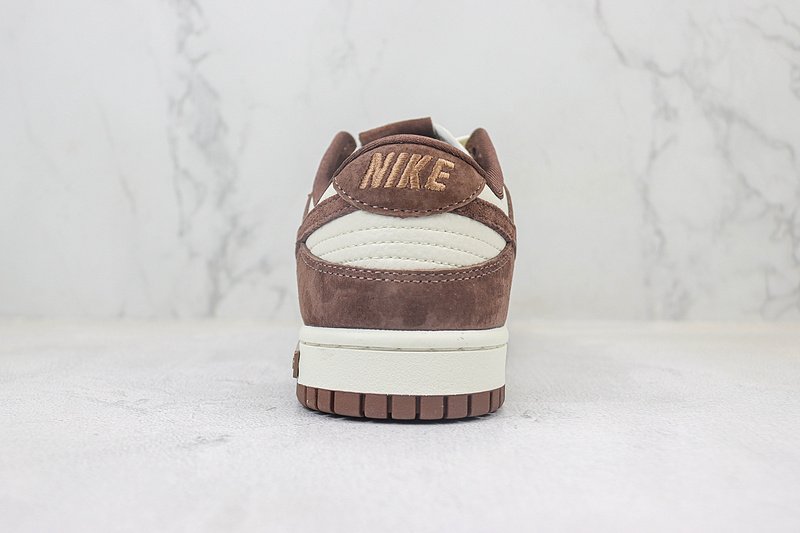 Louis Vuitton x Nike Dunk Low "Callie Brown/Cream White" фото № 9