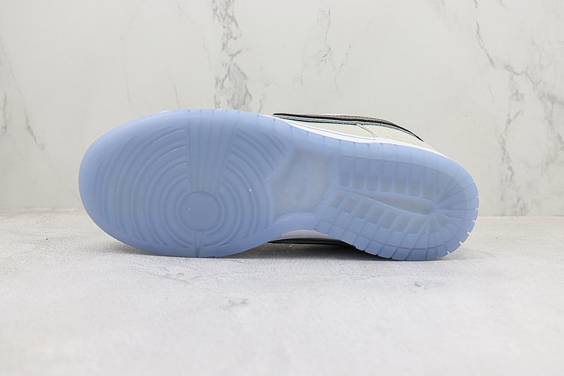 Nike SB Dunk Low "White Lobster" фото № 8