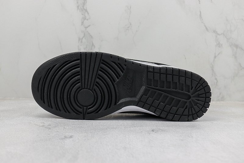 Nike SB Dunk Low "Peter Moore’s" фото № 9